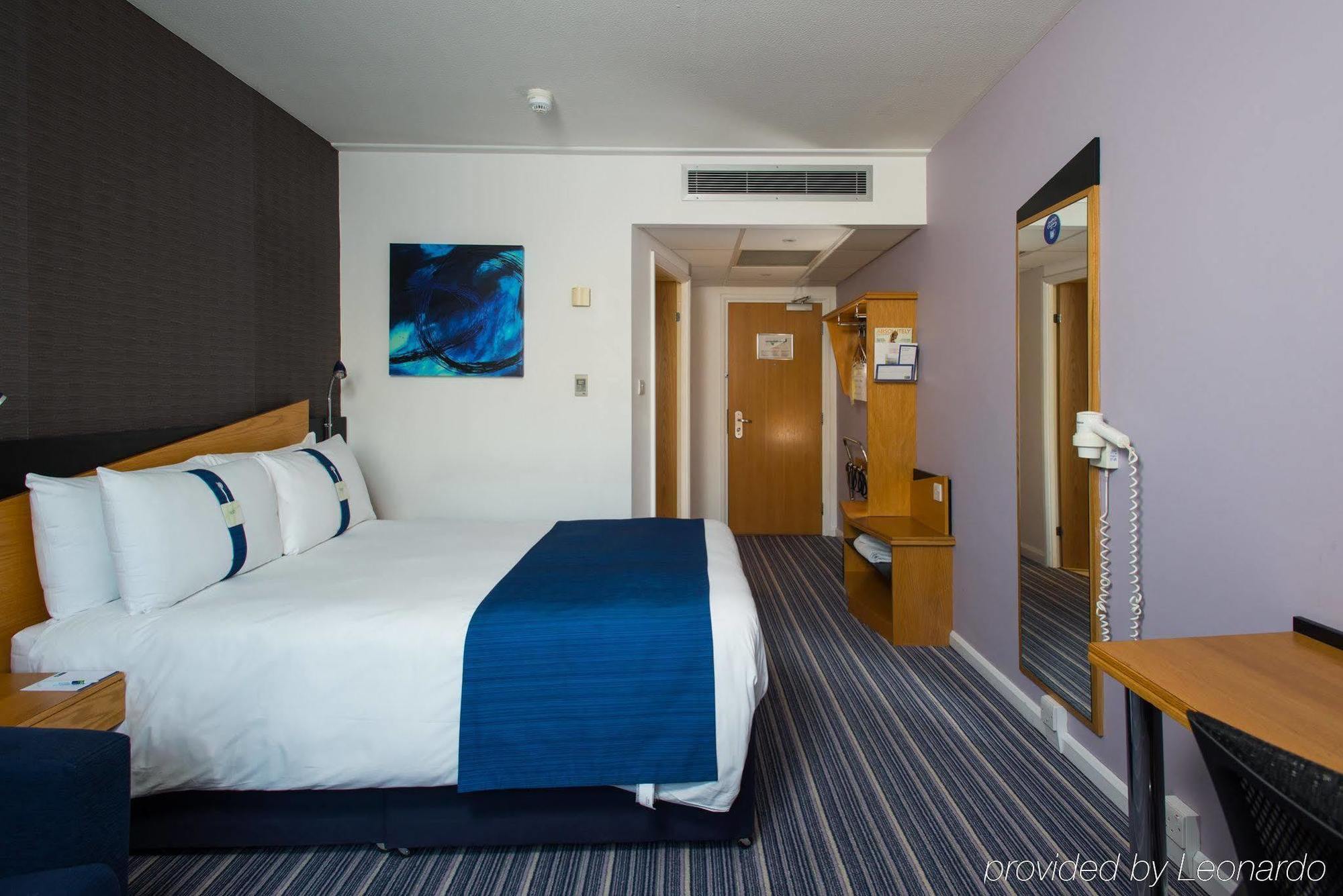 HOLIDAY INN EXPRESS LONDON - WANDSWORTH, AN IHG HOTEL LONDON 3* (United  Kingdom) - from US$ 92 | BOOKED